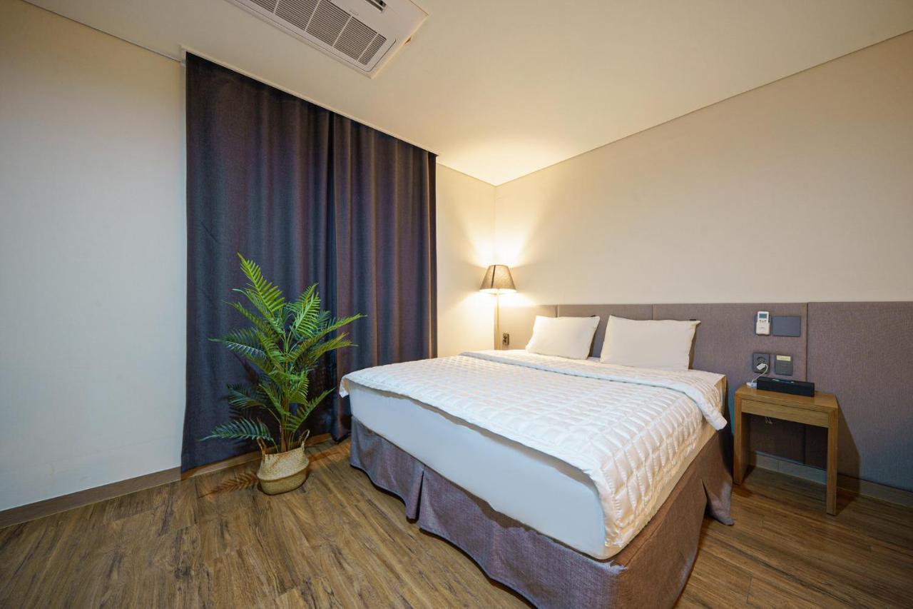 Mtm Family Hotel Gyeongju Zewnętrze zdjęcie