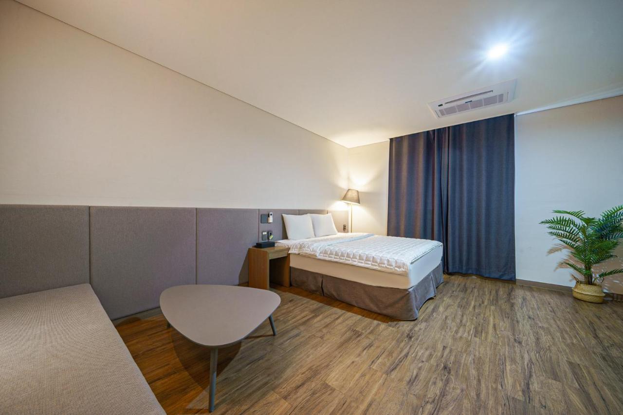 Mtm Family Hotel Gyeongju Zewnętrze zdjęcie
